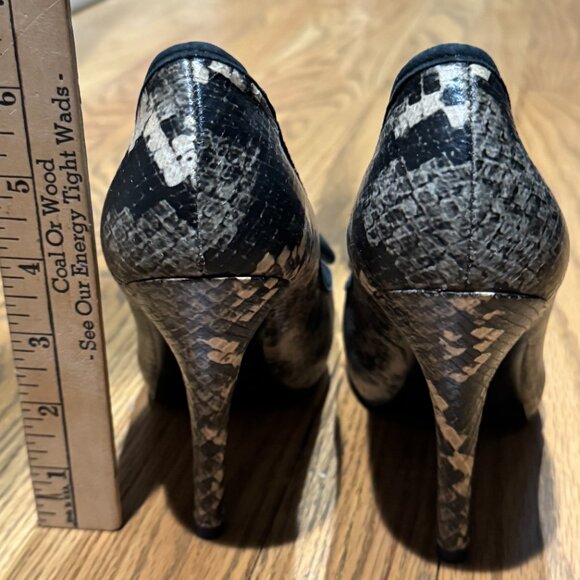 Guess Gold and Black Snakeskin Heels - Picture 3 of 6